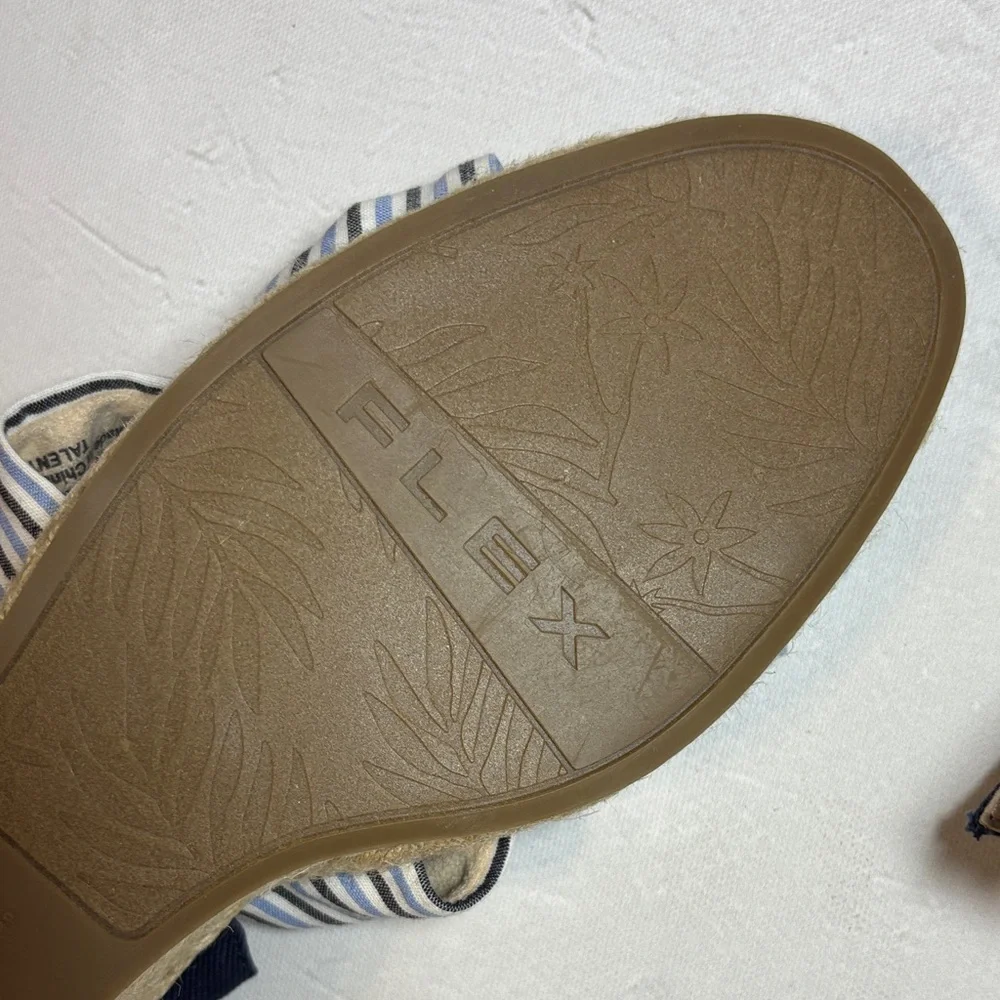 Life Stride Navy and White Striped Wedge Sandals, chambray, NWOT, size 11